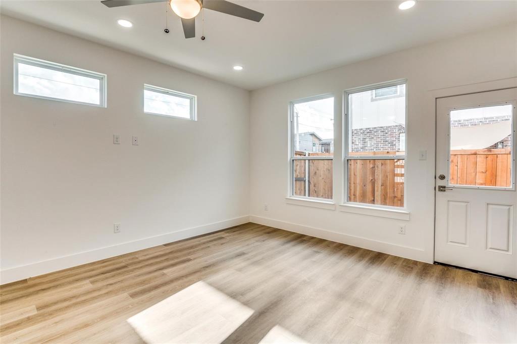 Dallas, Texas 75235, United States, 2 Bedrooms Bedrooms, ,3 BathroomsBathrooms,Residential,Active,76911