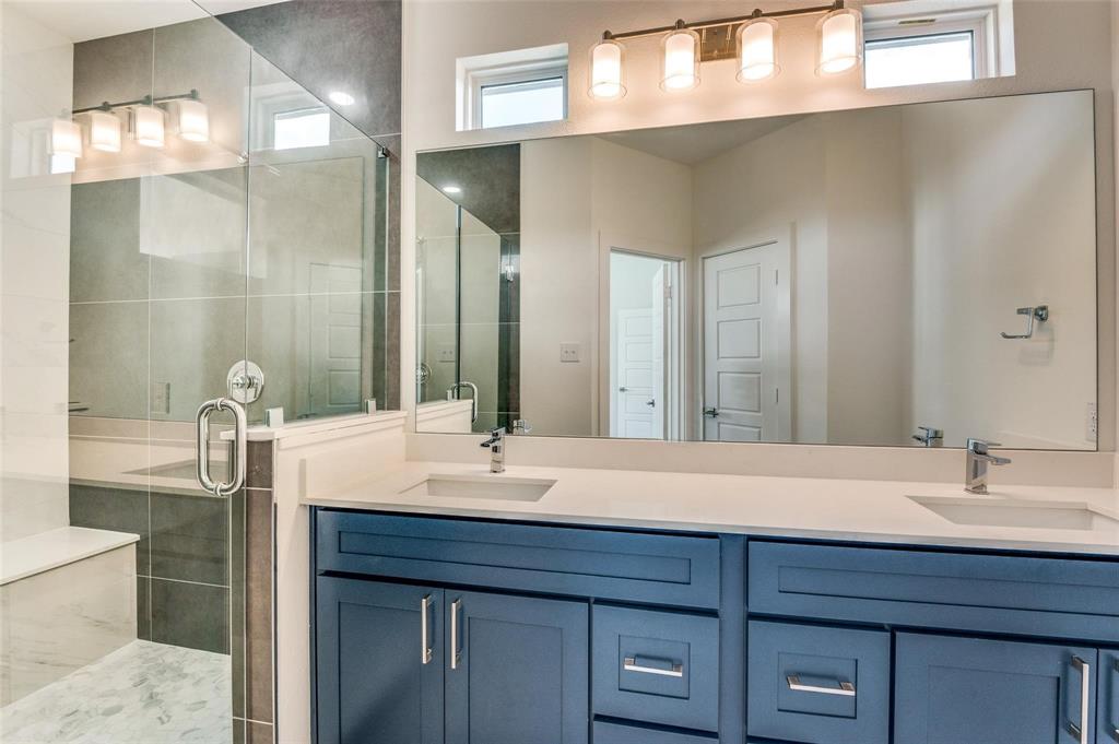 Dallas, Texas 75235, United States, 2 Bedrooms Bedrooms, ,3 BathroomsBathrooms,Residential,Active,76911