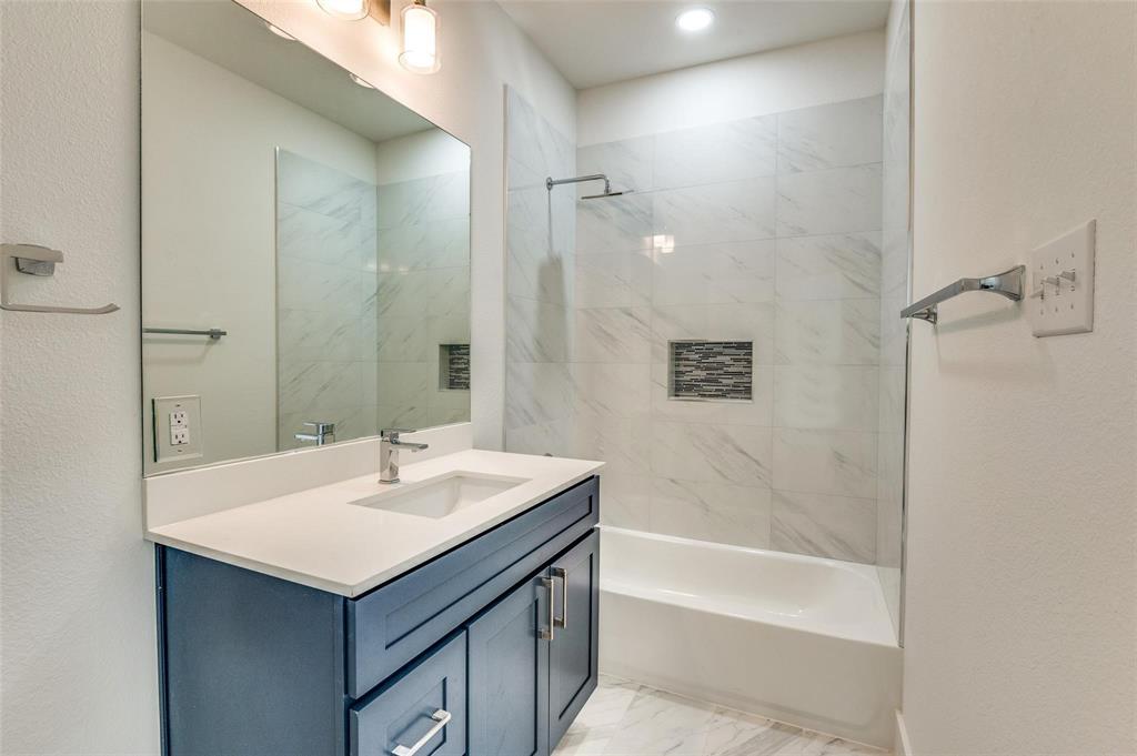 Dallas, Texas 75235, United States, 2 Bedrooms Bedrooms, ,3 BathroomsBathrooms,Residential,Active,76911