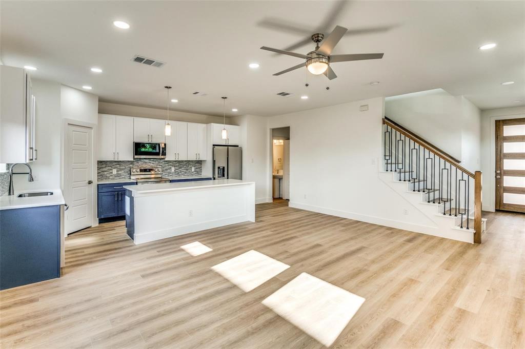 Dallas, Texas 75235, United States, 2 Bedrooms Bedrooms, ,3 BathroomsBathrooms,Residential,Active,76911