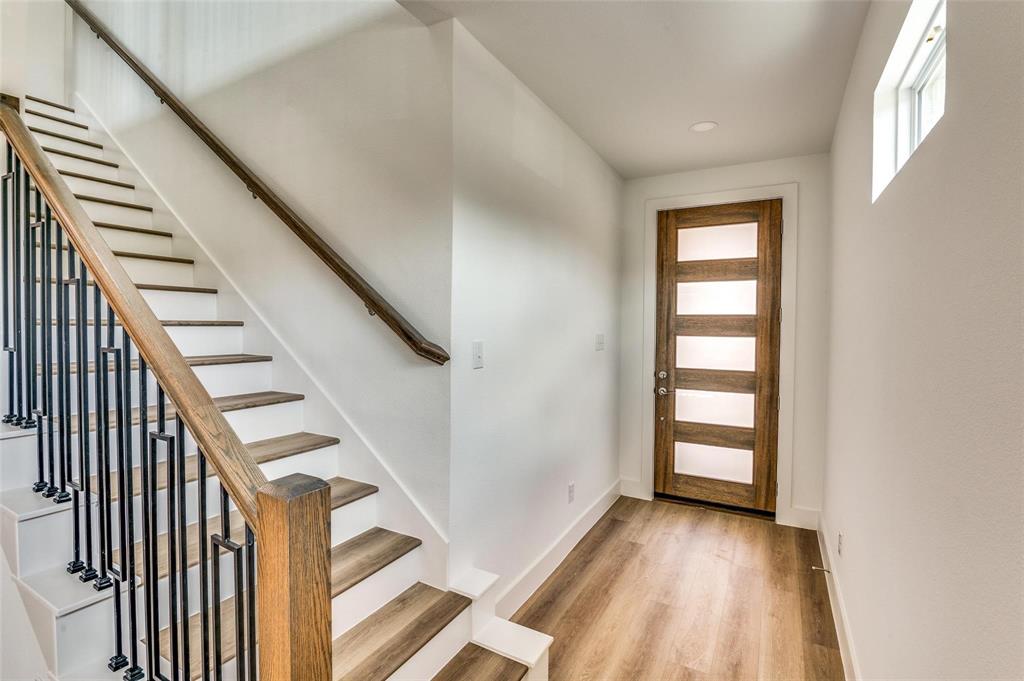 Dallas, Texas 75235, United States, 2 Bedrooms Bedrooms, ,3 BathroomsBathrooms,Residential,Active,76911