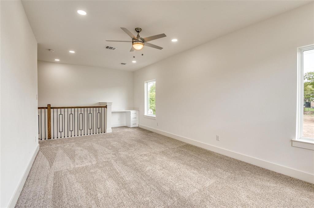 Dallas, Texas 75235, United States, 2 Bedrooms Bedrooms, ,3 BathroomsBathrooms,Residential,Active,76911