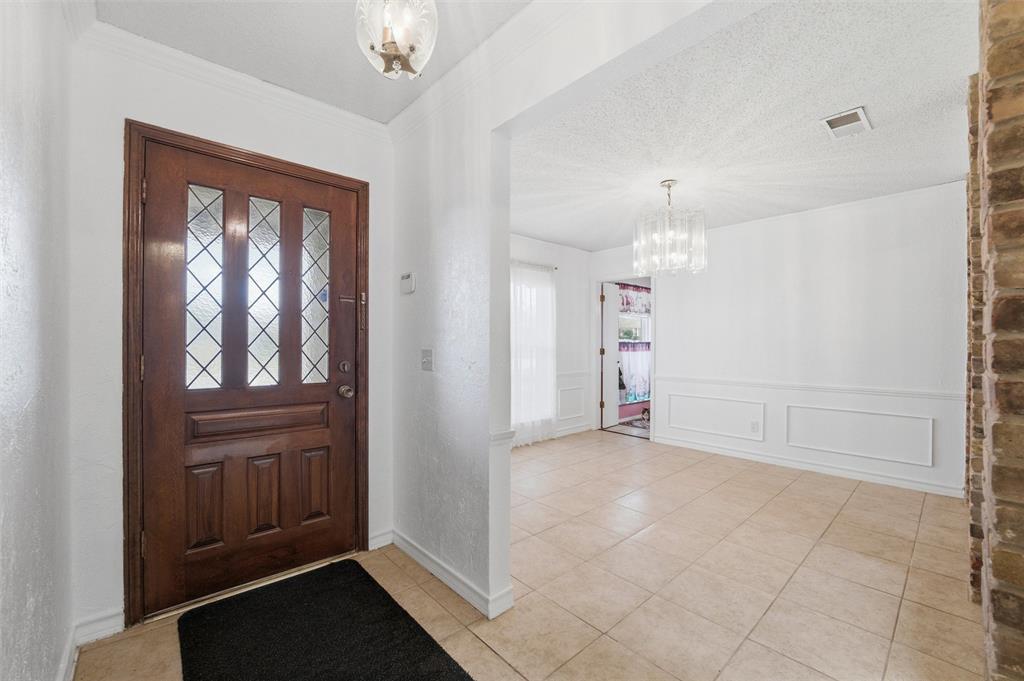 2609 Landershire Lane