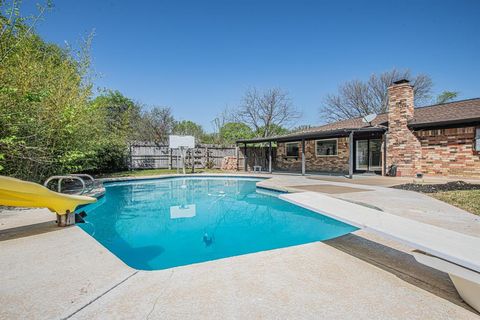 Photo of 8224 Pearl Street, North Richland Hills, TX 76180 (MLS # 21219229)
