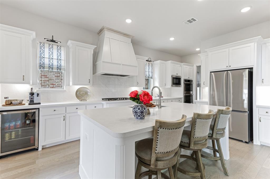 2880 Meadow Dell Drive