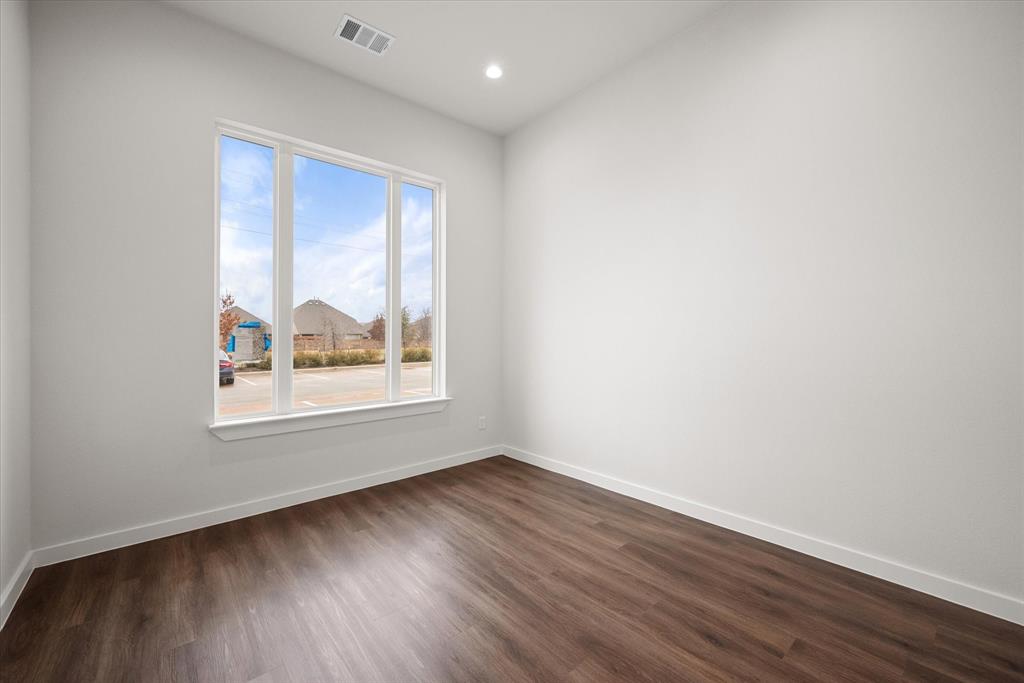 Collin Mckinney Office - Commercial Lease