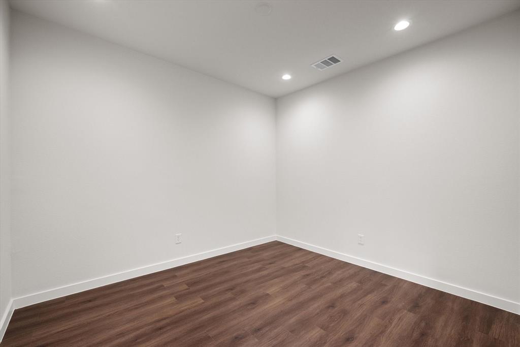 Collin Mckinney Office - Commercial Lease