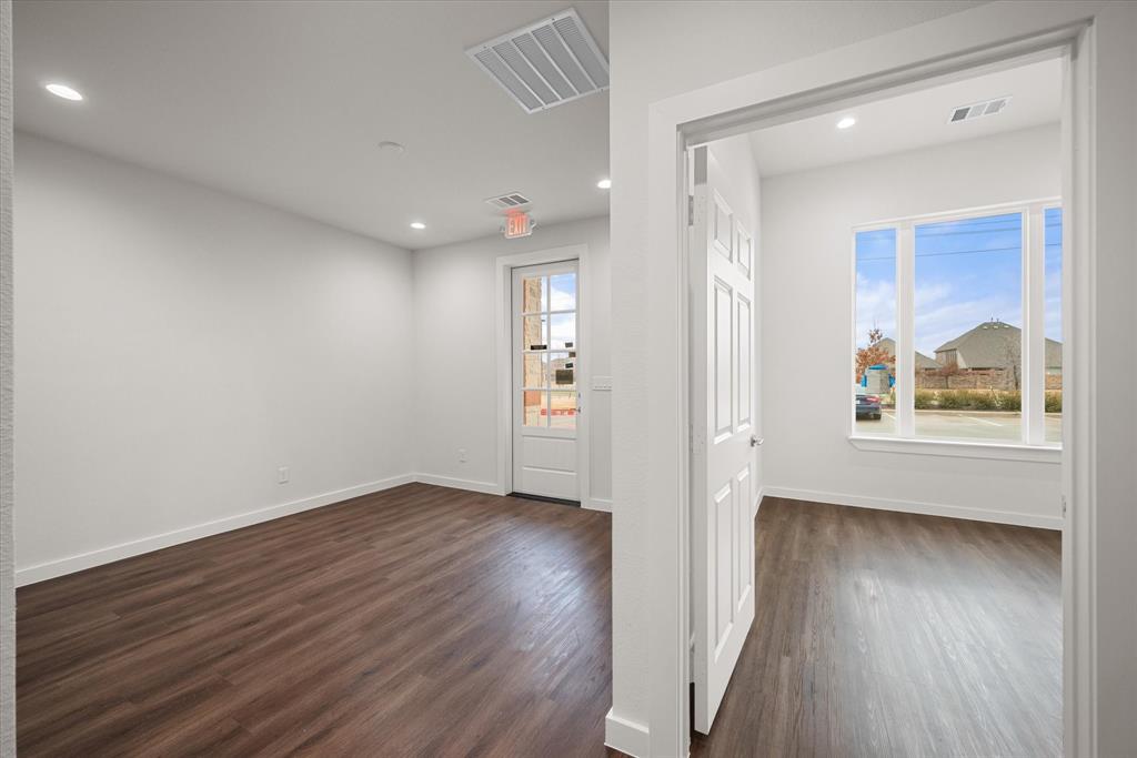 Collin Mckinney Office - Commercial Lease