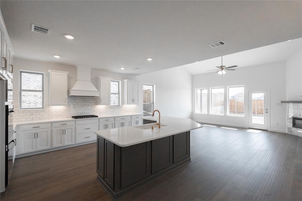 2416 Royal Birkdale Street