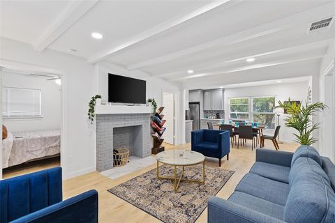 2327 Langdon Avenue Dallas TX 75235