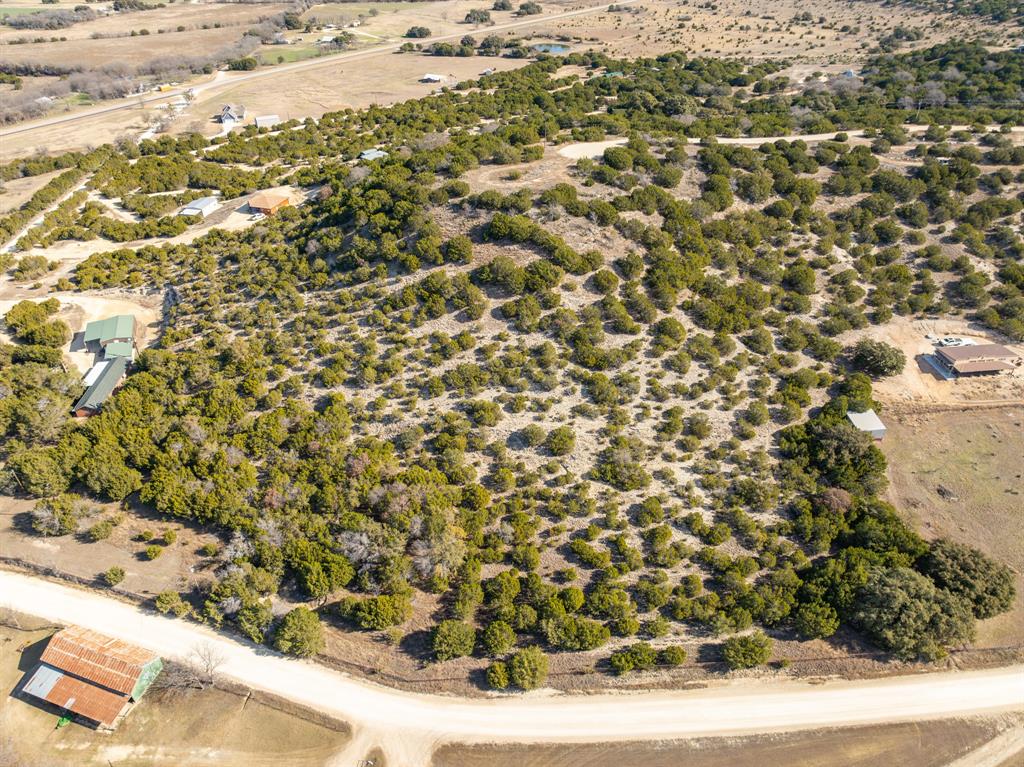 251 Private Road 2120