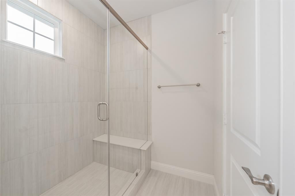 Lake Parc Vlg - Residential Lease