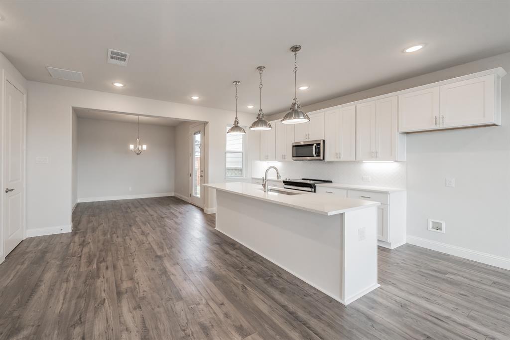 Lake Parc Vlg - Residential Lease