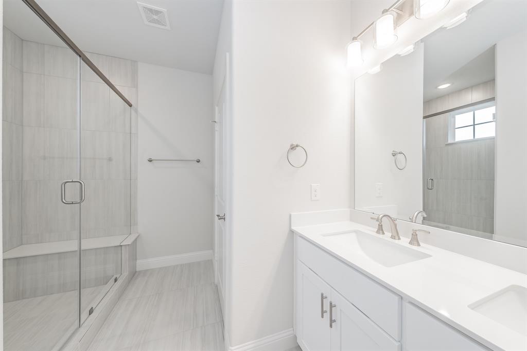 Lake Parc Vlg - Residential Lease