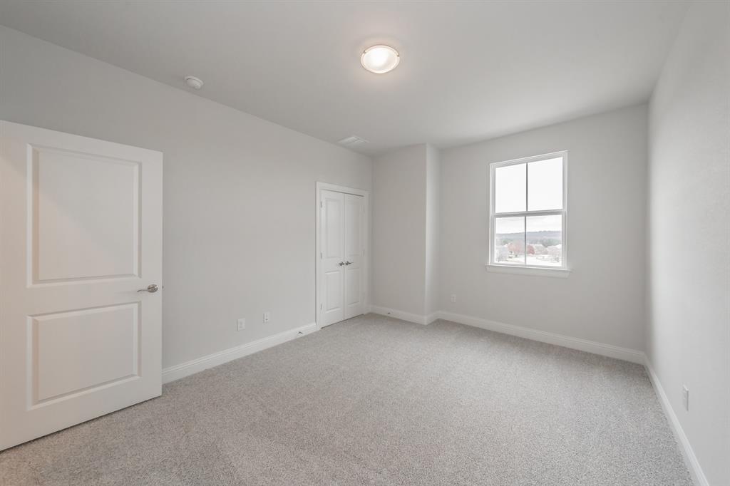 Lake Parc Vlg - Residential Lease