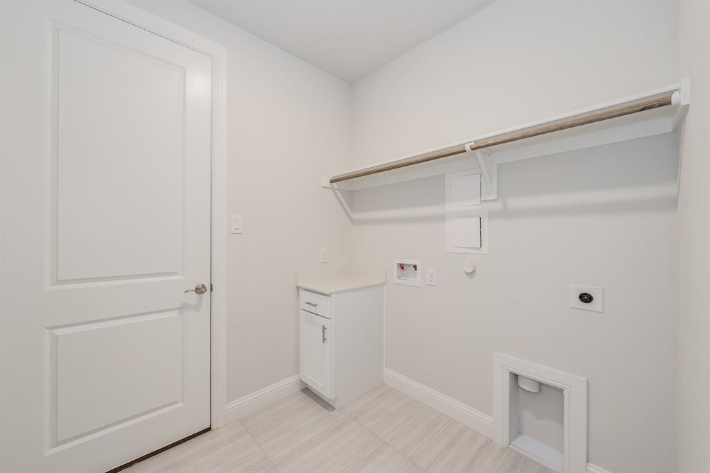 Lake Parc Vlg - Residential Lease