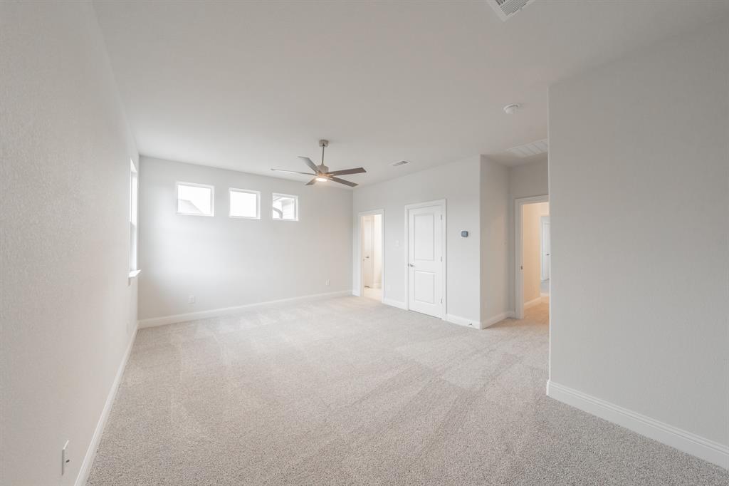 Lake Parc Vlg - Residential Lease