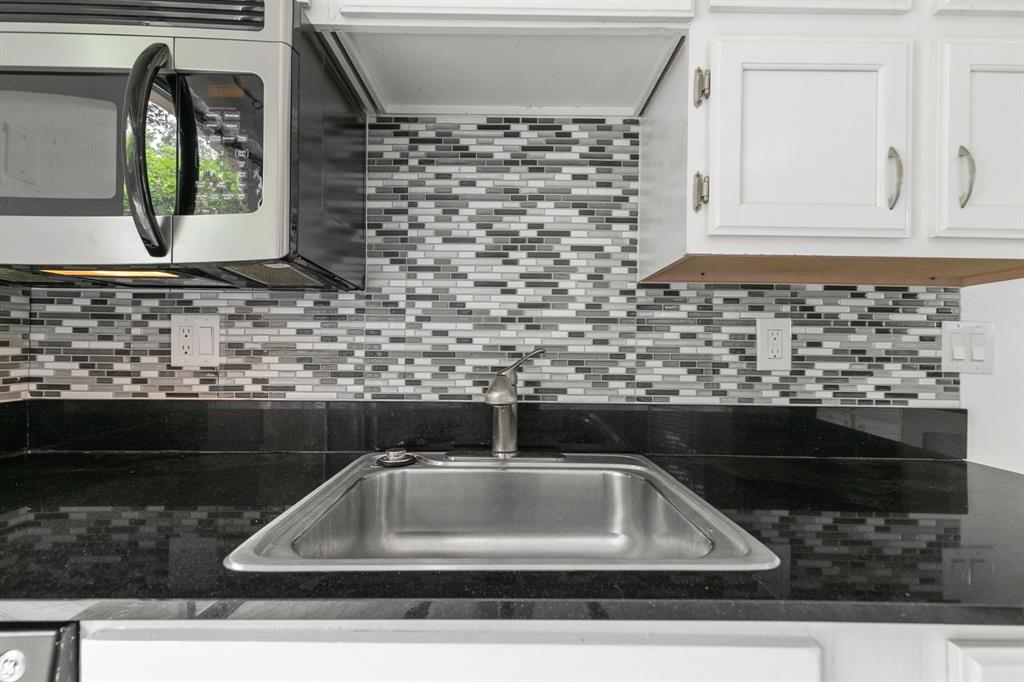 Oak Tree North Estates Add - Residential Lease