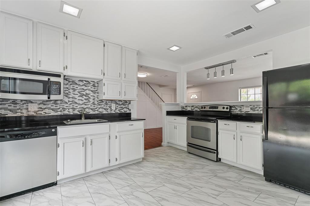 Oak Tree North Estates Add - Residential Lease