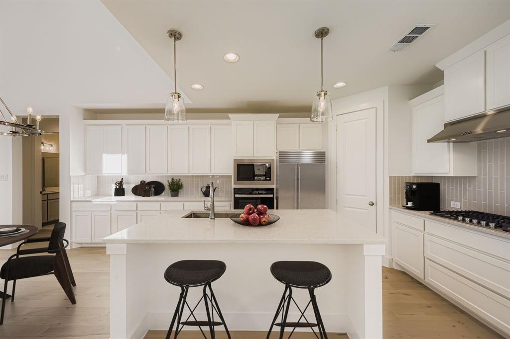 6036 Davis Knoll