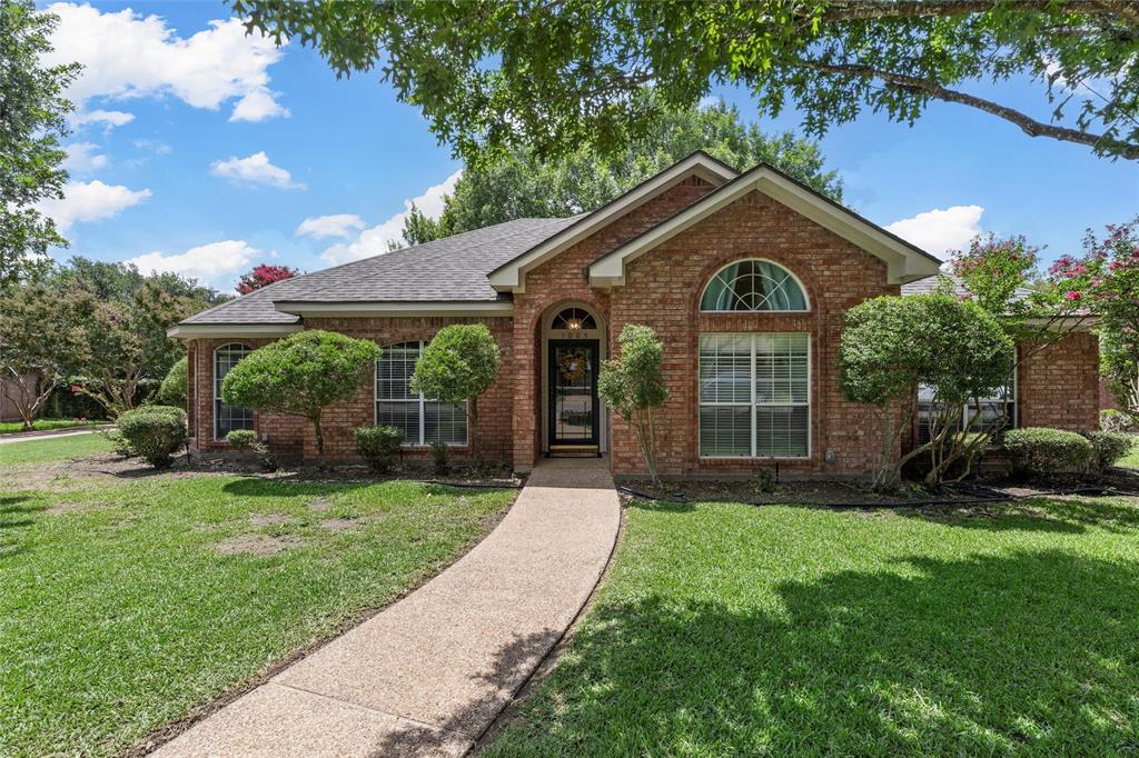 1005 Regina Drive
