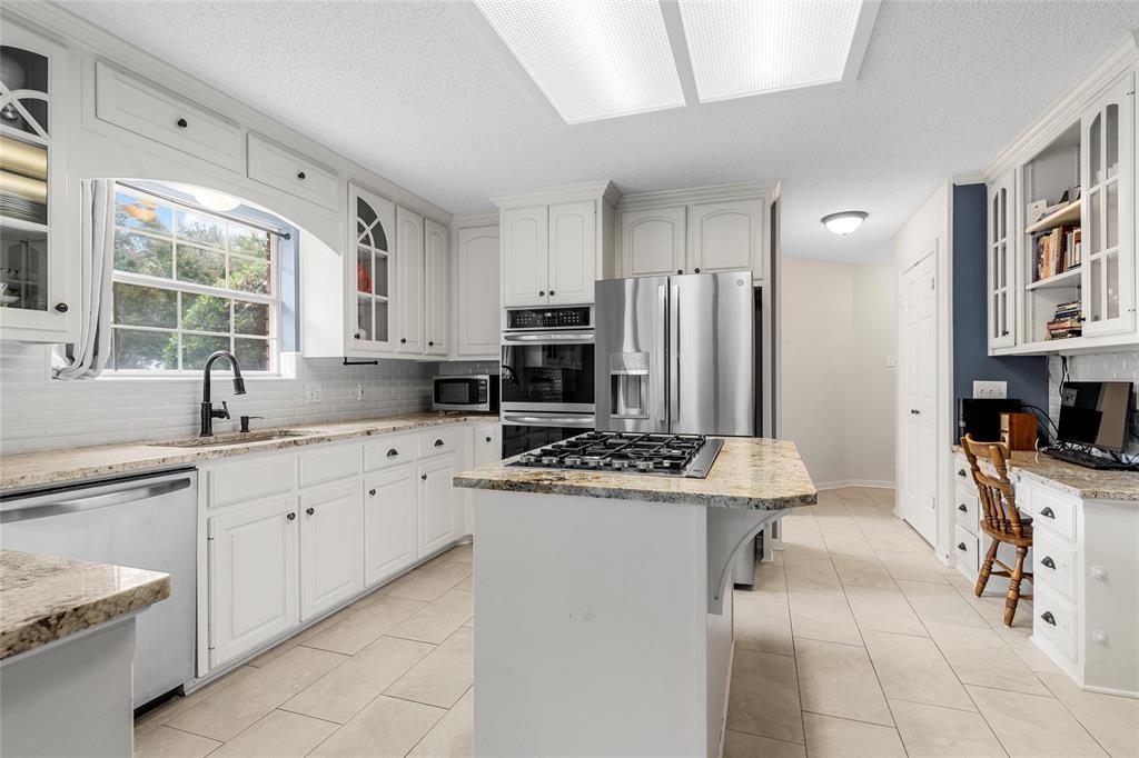 1005 Regina Drive