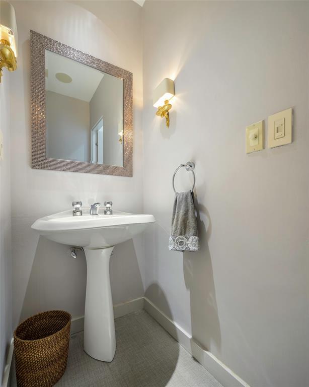 North Dallas Woodlands - Residential