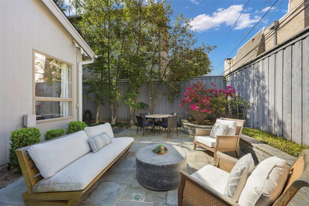 North Dallas Woodlands - Residential
