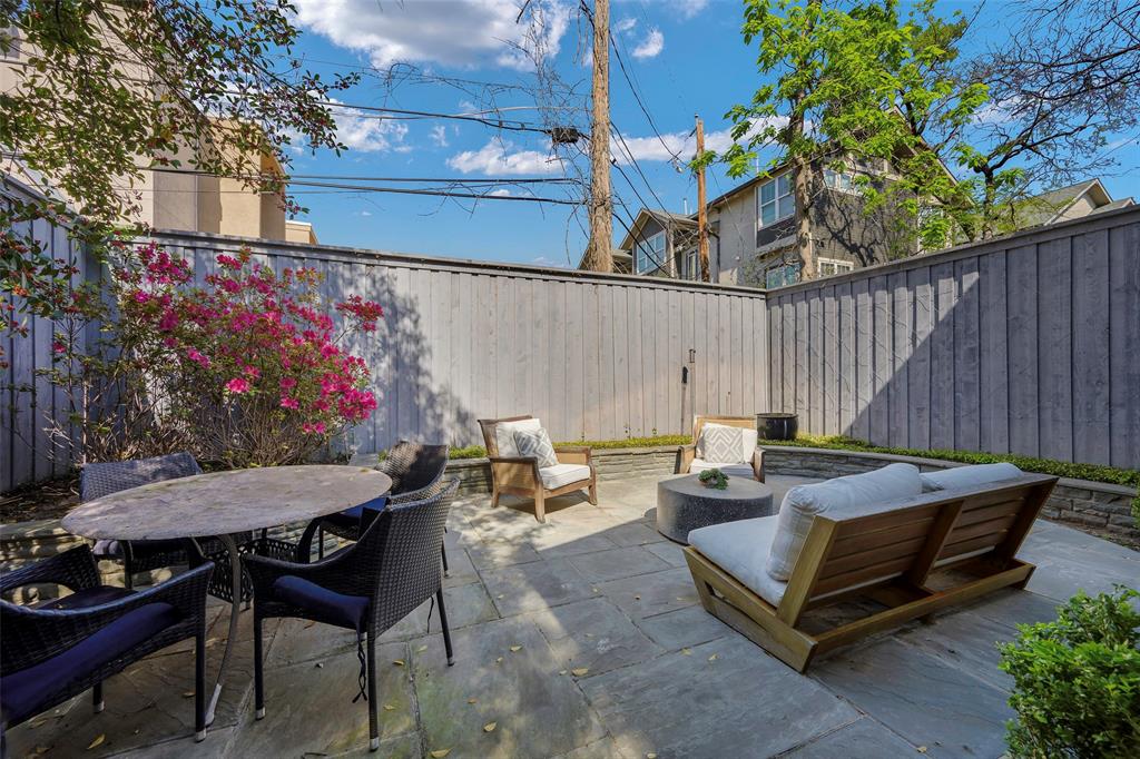 North Dallas Woodlands - Residential