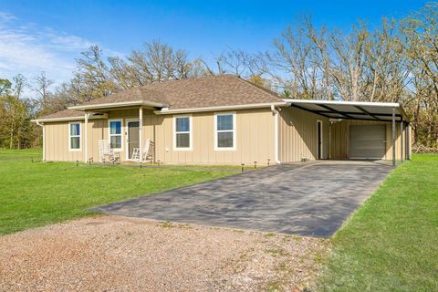 324 Private Road 43790 Paris TX 75462