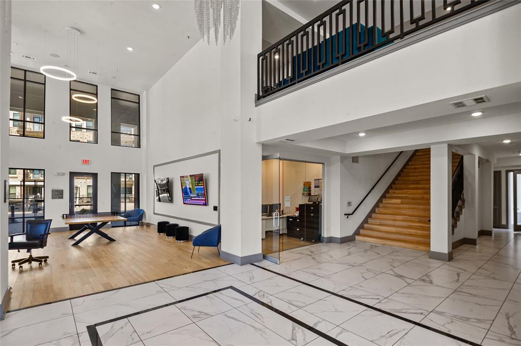 View Residential Condo - Residential