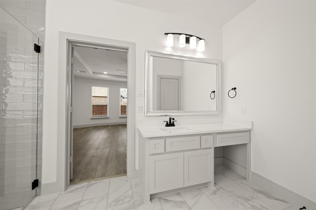 Mira Lagos Crossing - Residential