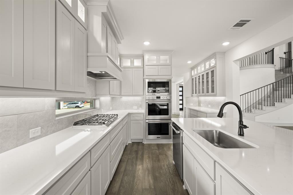 Mira Lagos Crossing - Residential