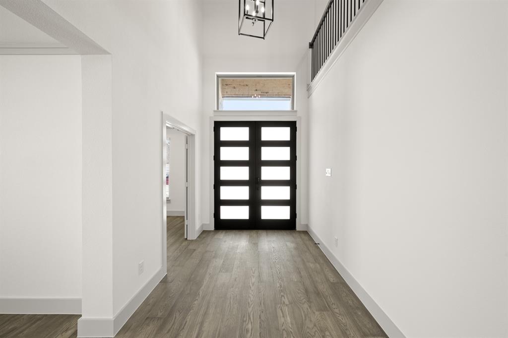 Mira Lagos Crossing - Residential