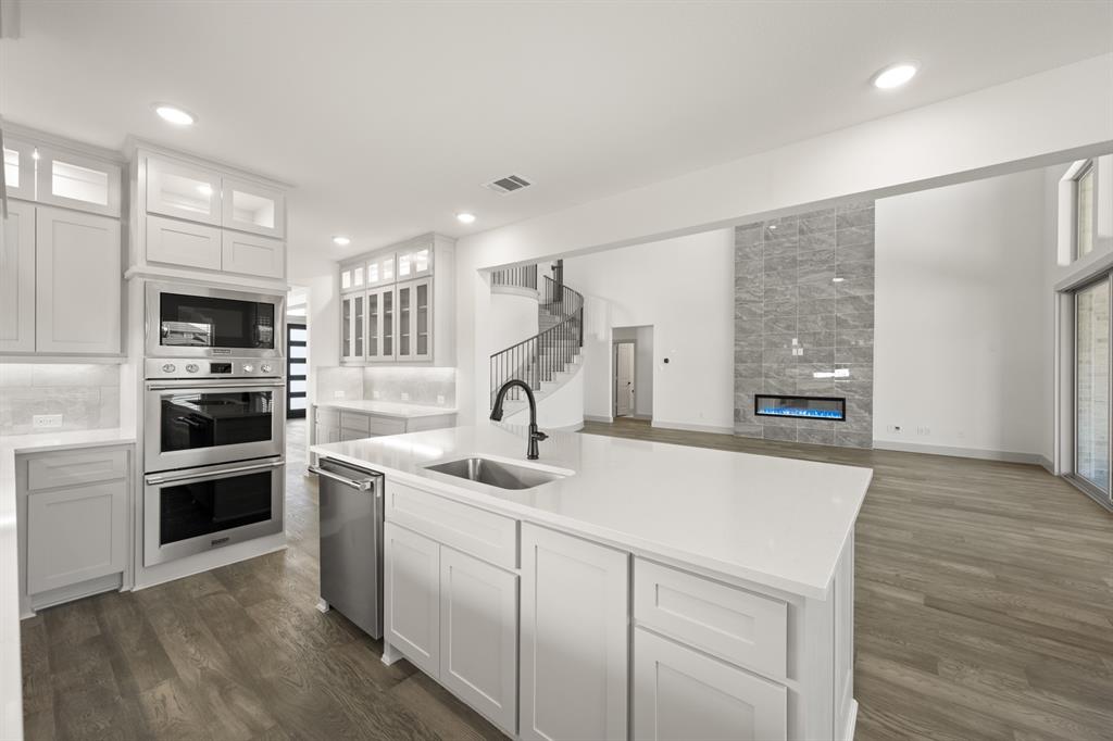 Mira Lagos Crossing - Residential