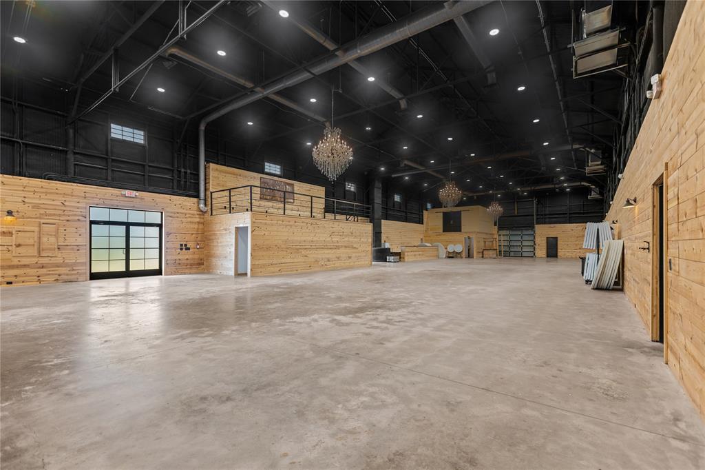 T & P Ry Add - Commercial Sale