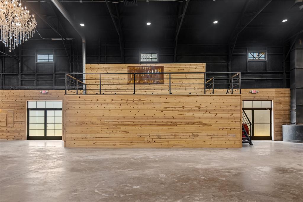 T & P Ry Add - Commercial Sale