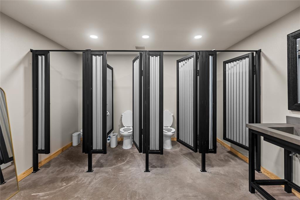 T & P Ry Add - Commercial Sale