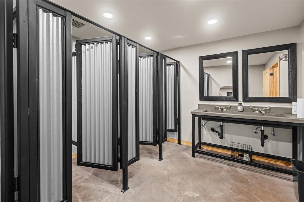 T & P Ry Add - Commercial Sale