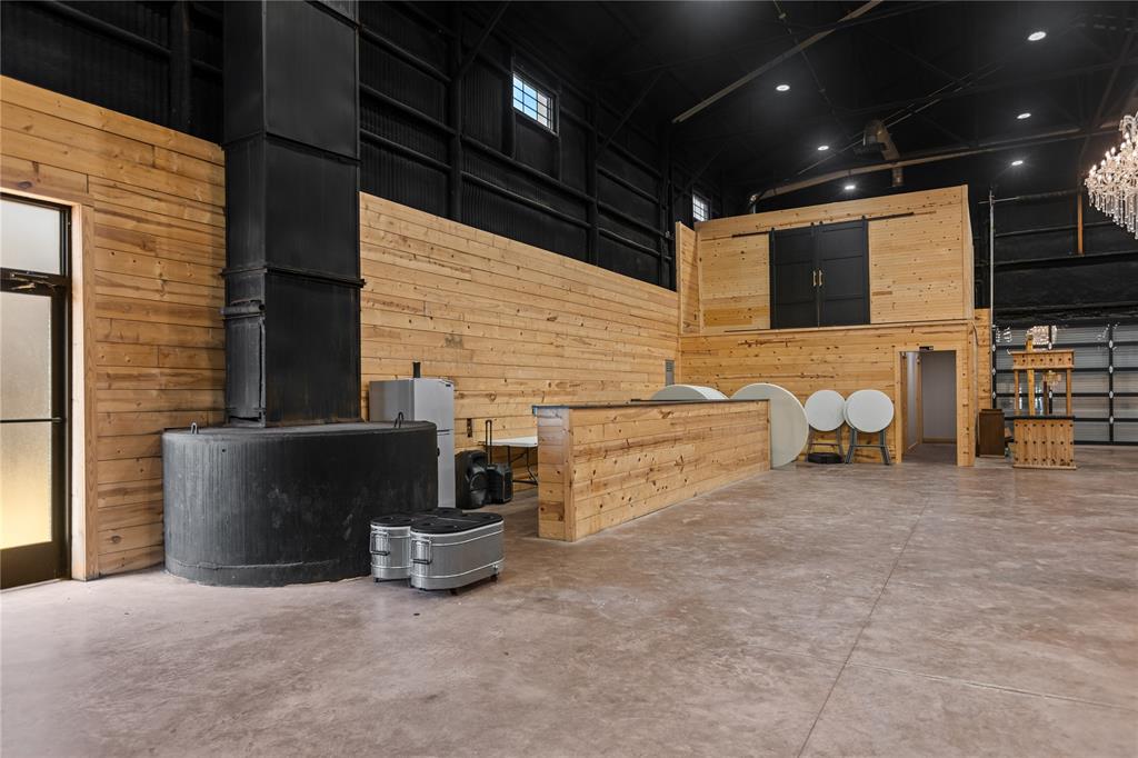 T & P Ry Add - Commercial Sale