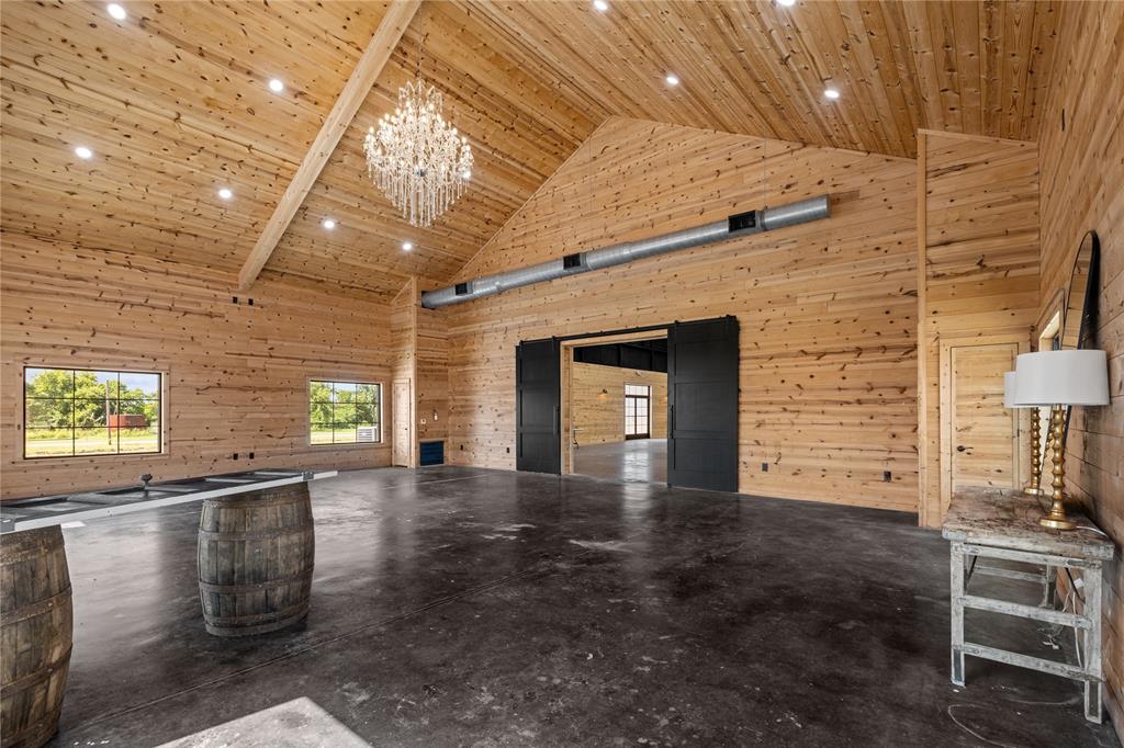 T & P Ry Add - Commercial Sale