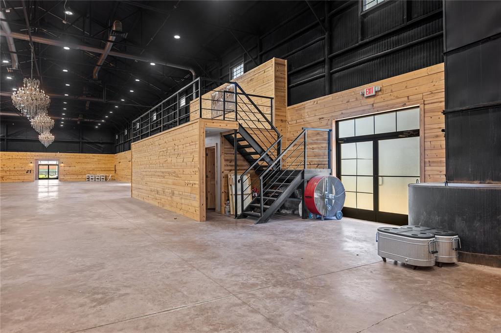 T & P Ry Add - Commercial Sale