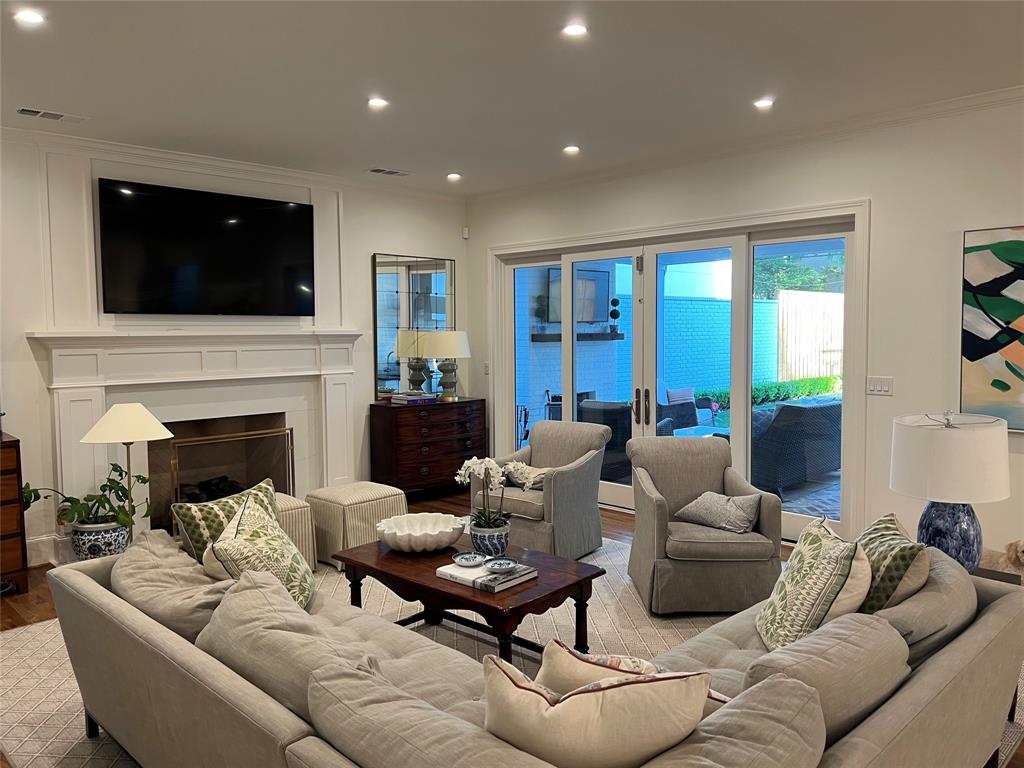 Caruth Hills 10 - Residential