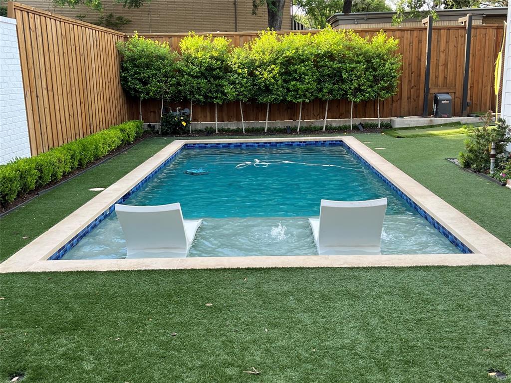 Caruth Hills 10 - Residential