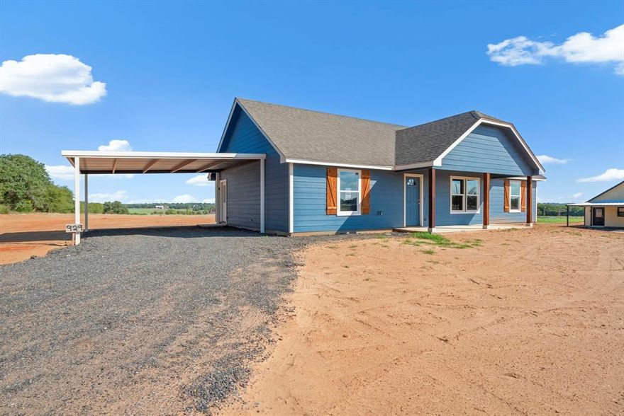 ADORABLE NEW HOME ON 1.028 ACRES WITH A COUNTRY FEEL, IN A SMALL TOWN. OPEN LIVING CONCEPT WITH SPLIT BEDROOMS. EXTRA CLOSET AND STORAGE AREAS THOUGHOUT THE HOME. THE PRIMARY BEDROOM HAS A HUGE WALK IN CLOSET. THE KITCHEN HAS A SEPERATE SPICE CLOSET TO THE SIDE OF THE FRIDGE AREA. THE LAUNDRY ROOM HAS EXTRA ROOM AND IS ALSO A MUD ROOM. LOT HAS MARKER FLAGS ON THE BACK OF THE PROPERTY BACK FOR PROPERTY LINE. GRAVEL DRIVE AND A FEW OTHER THINGS TO BE DONE FOR COMPLETION