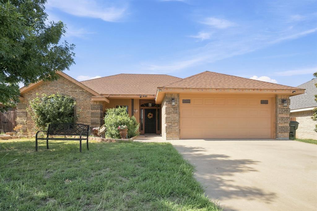 Photo of 842 Running Water Trail, Abilene, TX 79602 (MLS # 21339144)