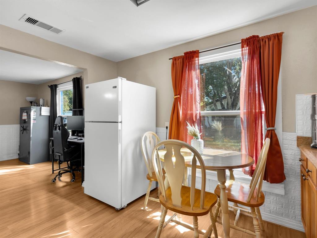 CLAYTON-WEST - Residential