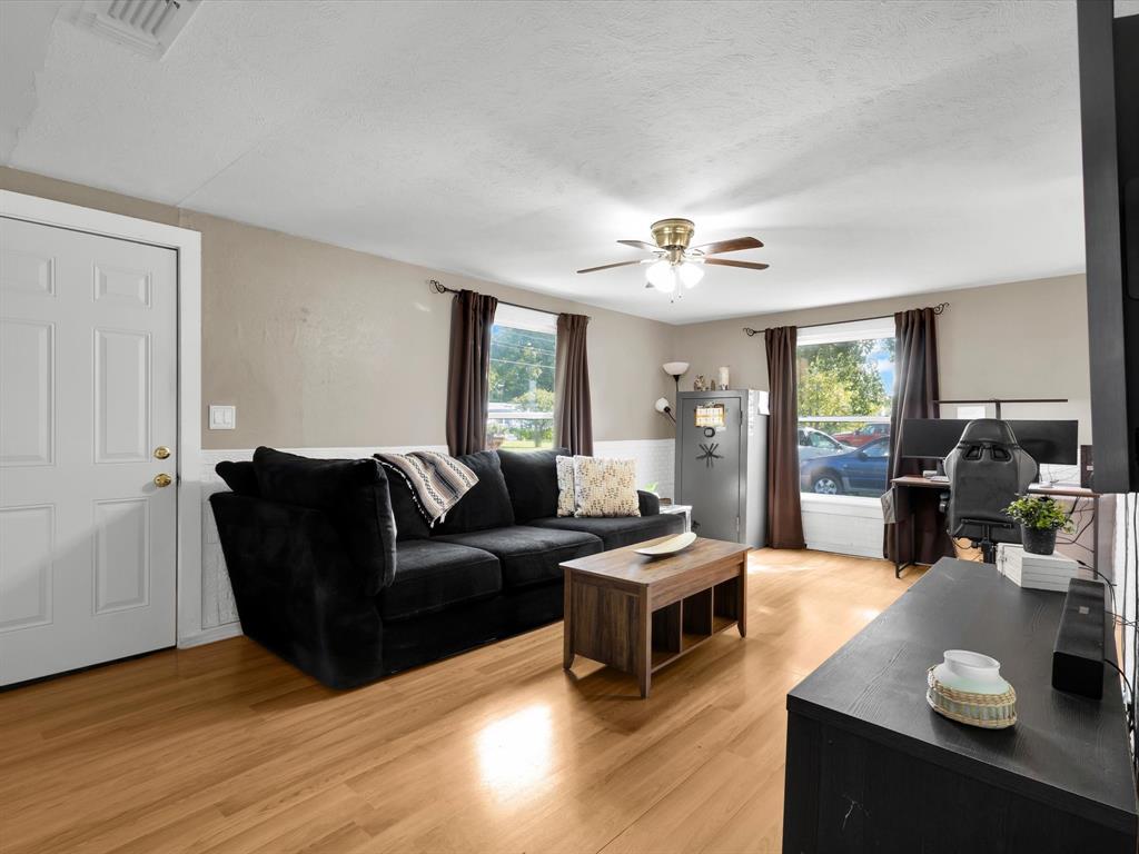 CLAYTON-WEST - Residential