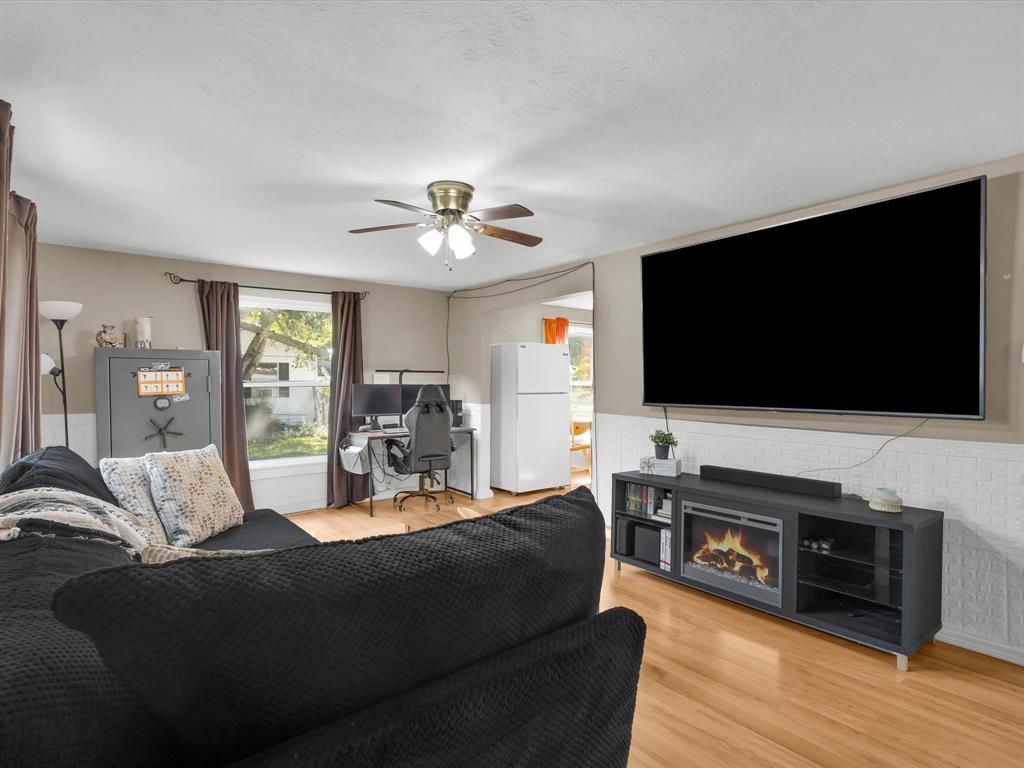 CLAYTON-WEST - Residential