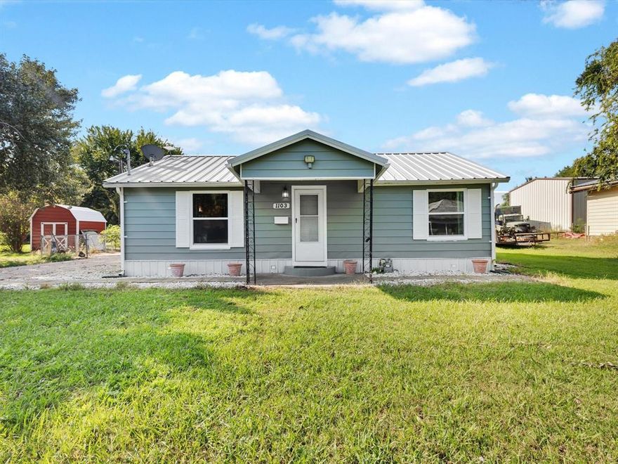 Check out this 2 bedroom, 2 bath home on a .3+ acre lot in the heart of Honey Grove, TX. The large, fenced backyard offers plenty of room for pets, gardening, or entertaining. Enjoy the convenience of both an attached and detached carport, providing covered parking and extra storage. The home comes complete with a washer, dryer, and refrigerator, making it move in ready. A natural gas oven and water heater add to its efficiency. Great location located less than a mile from downtown Honey Grove, you’ll be close to dining, shopping, and community events. Along with easy access to HWY 82 and 34, so you can quickly get to the new Bois d'Arc Lake or the up-and-coming Ralph Hall Lake! A wonderful blend of comfort and convenience!